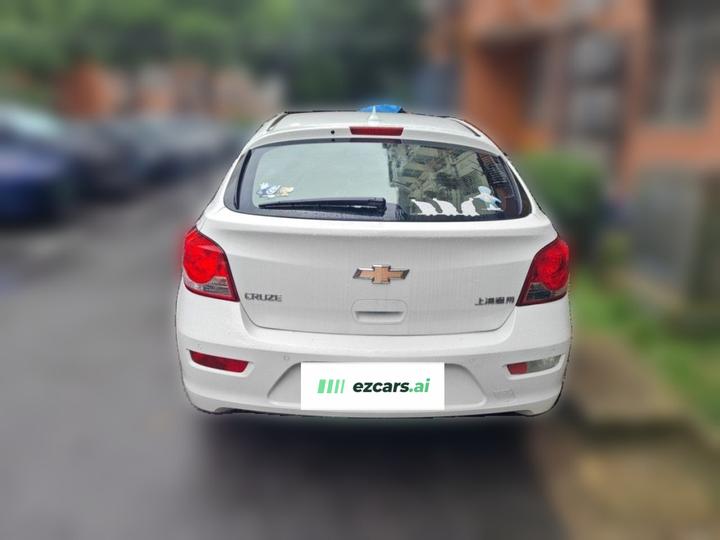 2013 Hatchback 1.6L AT Luxury photo 5