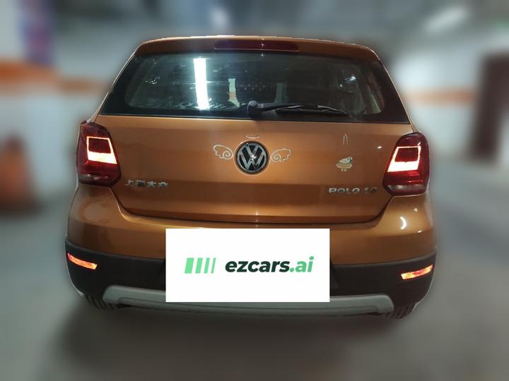 2014 1.6L Cross Polo AT photo 5