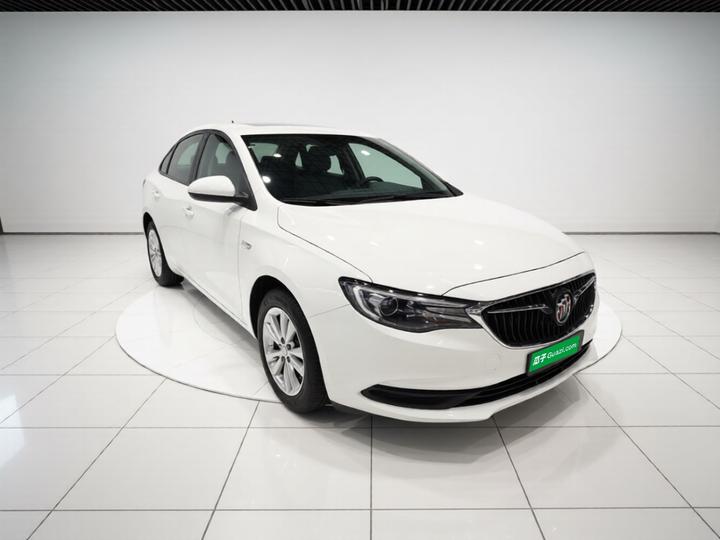 Excelle 2021 Facelift Classic 1.5L AT Elite photo 3
