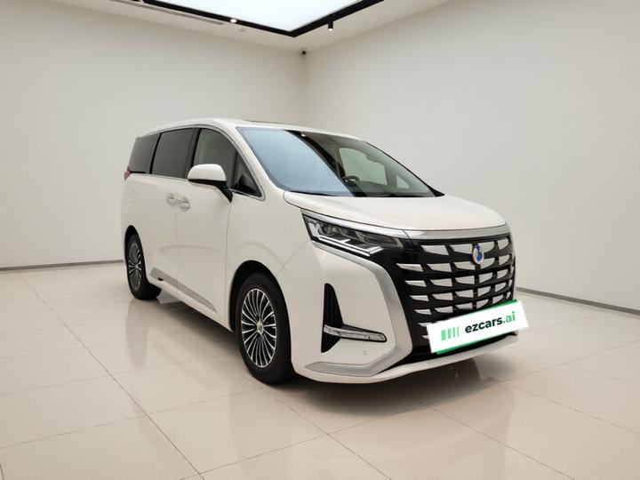 D9 2022 DM-i 1040 Premium photo 3
