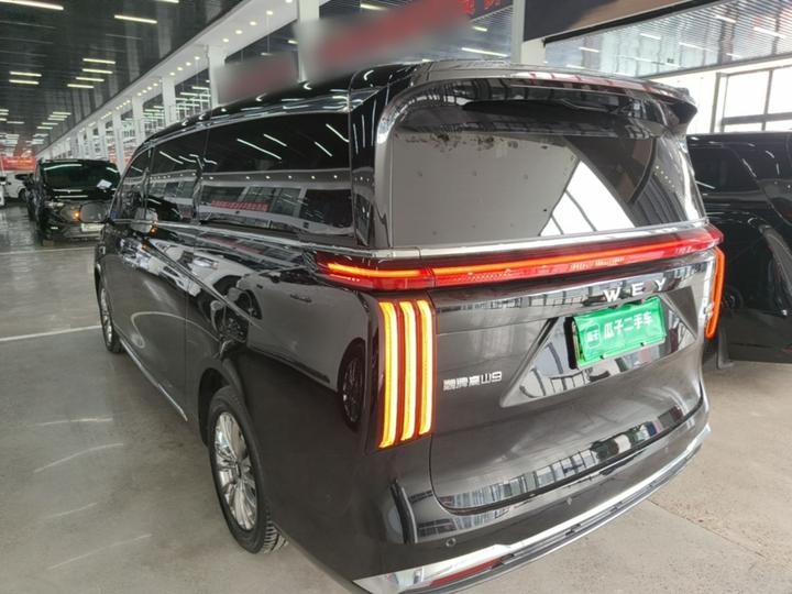2025 AWD 9 photo 4