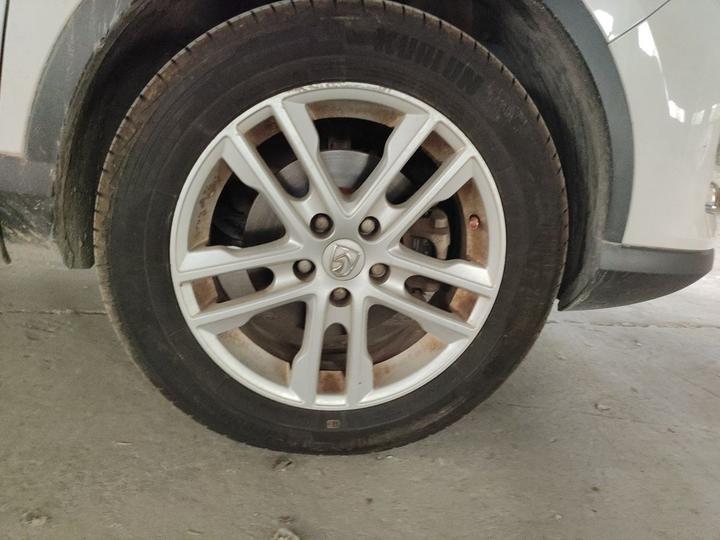 560 2015 1.8L MT Elite photo 8