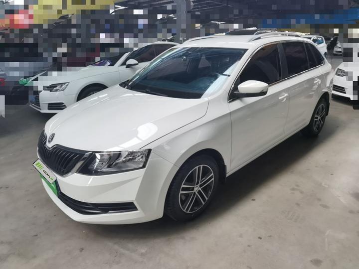 Rapid Spaceback 2018 1.6L AT Standard