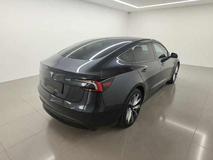Model 3 2023 Long Range AWD photo 4