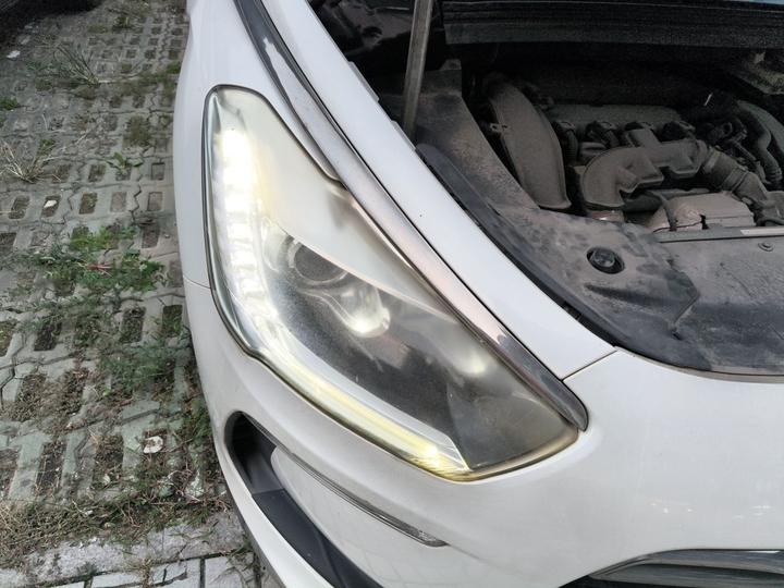 5 2013 1.6T Luxury THP160 photo 7