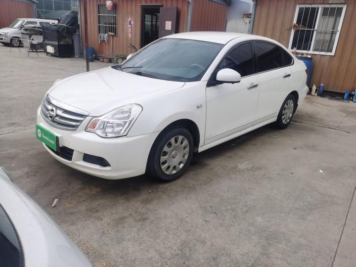 Sylphy 2018 Classic 1.6XE MT Comfort photo 4
