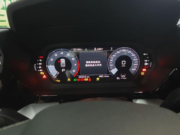 A3 2025 A3L Limousine 35TFSI Flying Spur Exclusive photo 7
