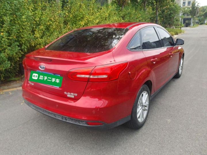 Focus 2015 Sedan EcoBoost 125 MT photo 4