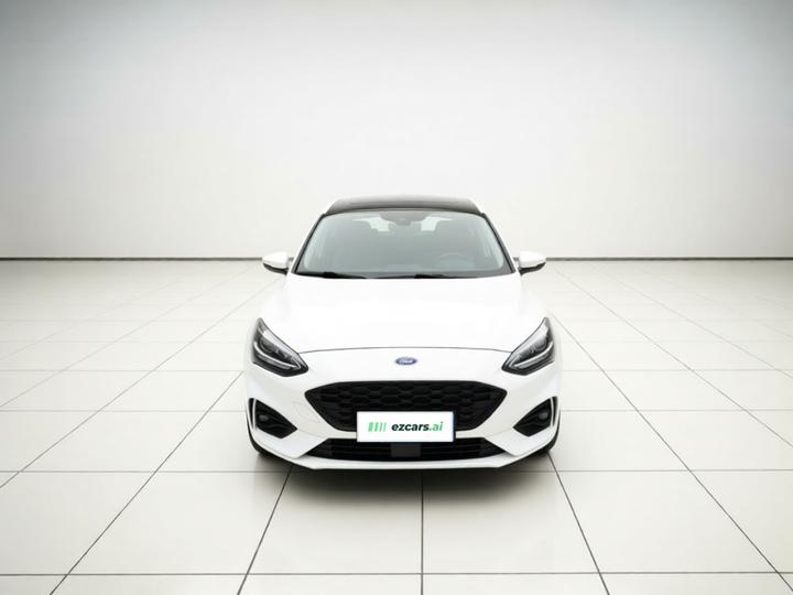 Focus 2021 Hatchback EcoBoost 180 AT photo 2