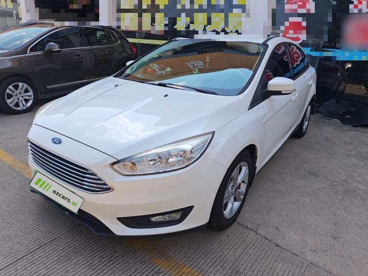 Focus 2015 Sedan 1.6L AT Comfort