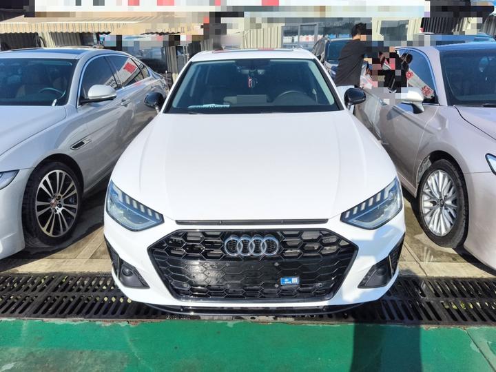 A4L 2022 40 TFSI Luxury Dynamic photo 2