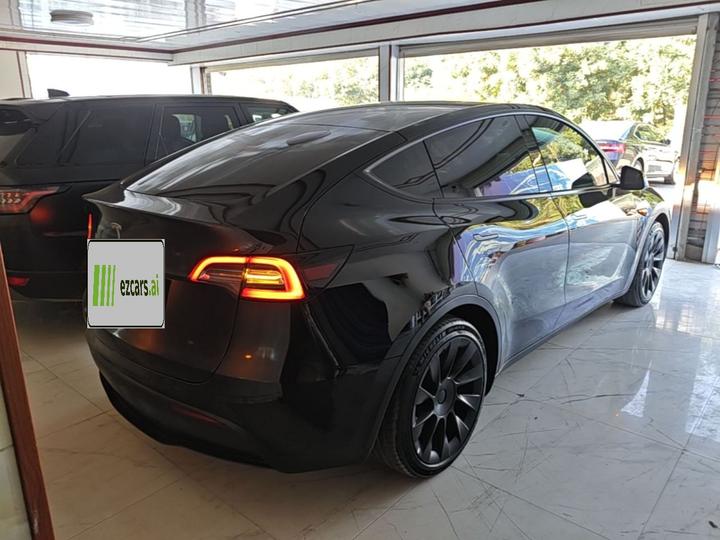 Model Y 2022 Long Range AWD photo 5