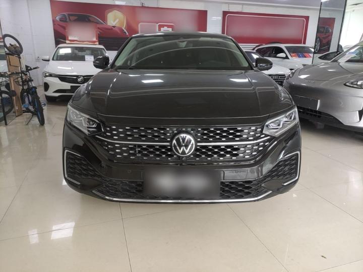 Passat 2023 330TSI Luxury photo 2