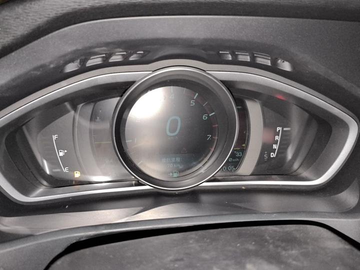 V40 2014 2.0T photo 4