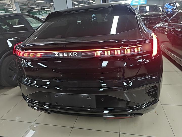 001 2026 95 AWD Max photo 3