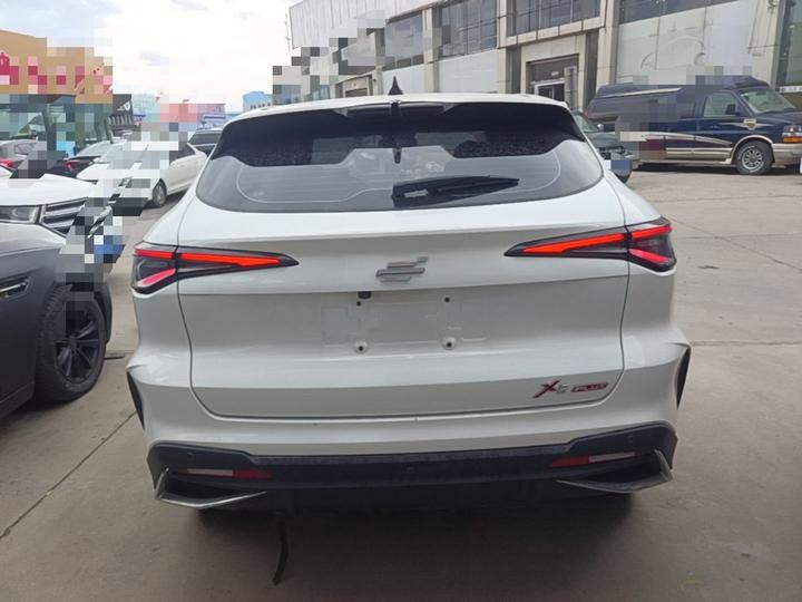X5 PLUS 2023 Facelift 1.5T DCT Pilot photo 3