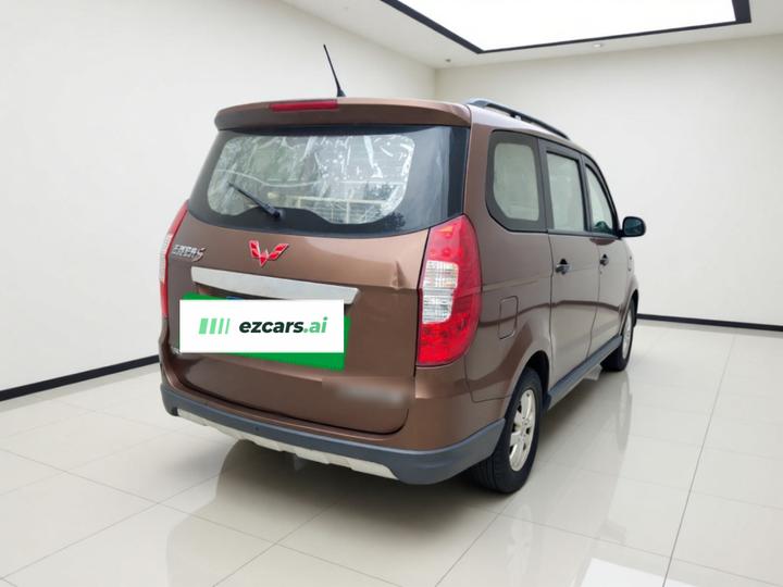 Wuling Hongguang 2014 1.5L S Comfort photo 6