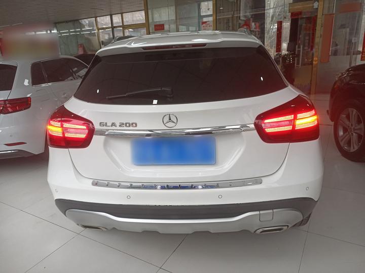 GLA 2017 GLA 200 Dynamic photo 3