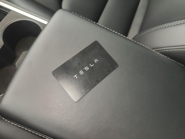 Model Y 2023 Long Range AWD photo 8