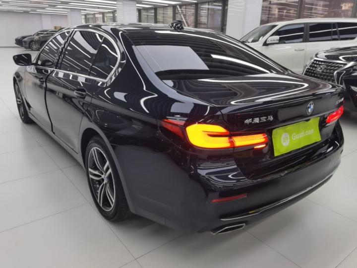 5 Series 2023 530Li Leading Luxury photo 4