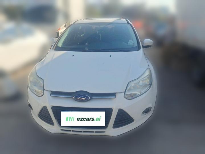 Focus 2012 Sedan 1.6L AT photo 2