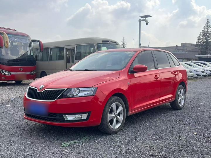 Rapid Spaceback 2016 Facelift 1.6L AT
