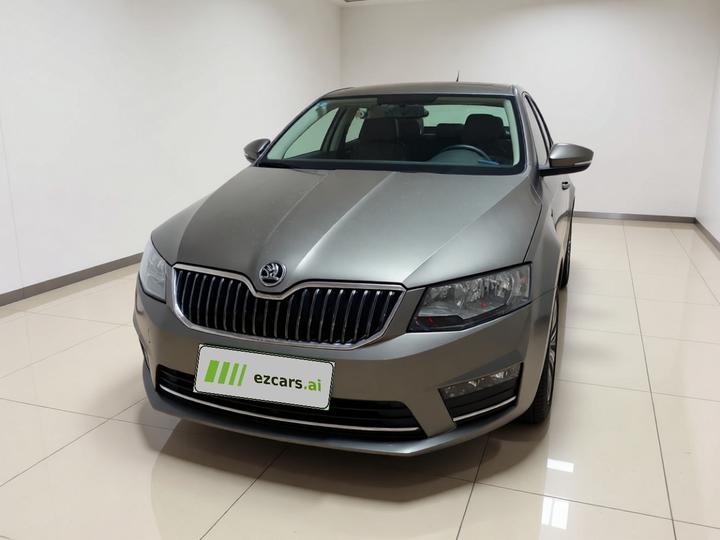 Octavia 2017 1.6L MT