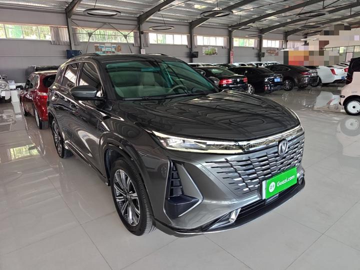 CS75 PLUS 2023 3rd Gen 1.5T AT Premium photo 3