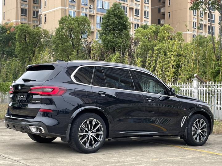 X5 2022 Facelift xDrive 30Li M Sport Package photo 8