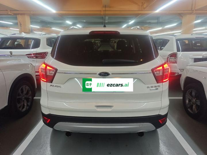 Kuga 2017 EcoBoost 245 AWD photo 5