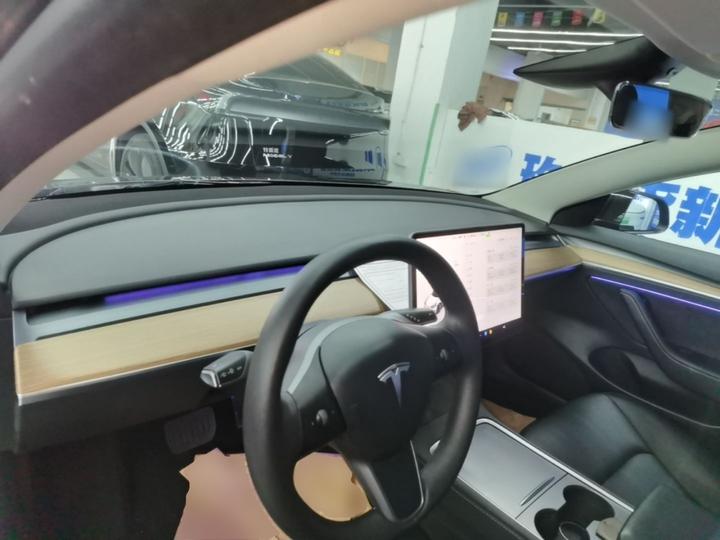 Model 3 2022 RWD photo 5