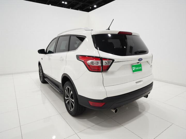 Kuga 2019 EcoBoost 180 RWD China VI photo 4