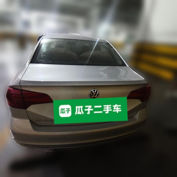 Bora 2016 1.6L MT Comfort photo 3