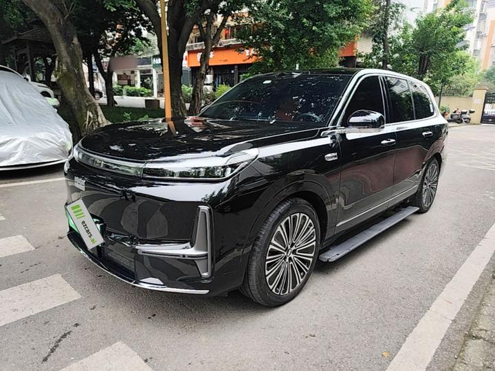 Galaxy M9 2025 210km AWD Pilot
