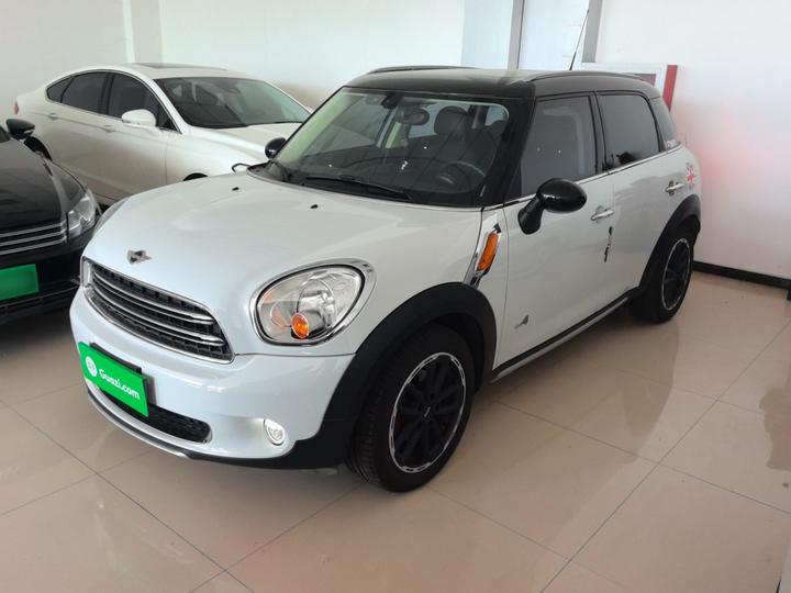 2014 1.6T COOPER ALL4 Fun photo 2