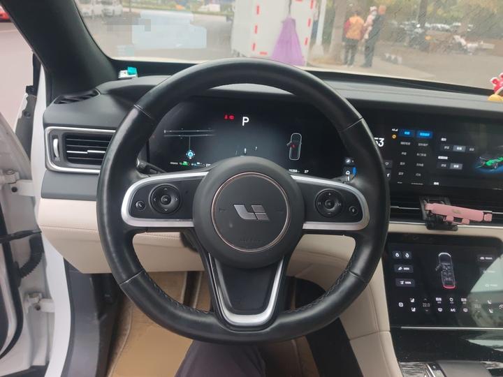 Li Auto ONE 2020 EREV 6-Seater photo 7
