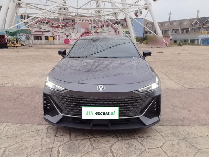 UNI-V 2022 1.5T Excellence photo 2