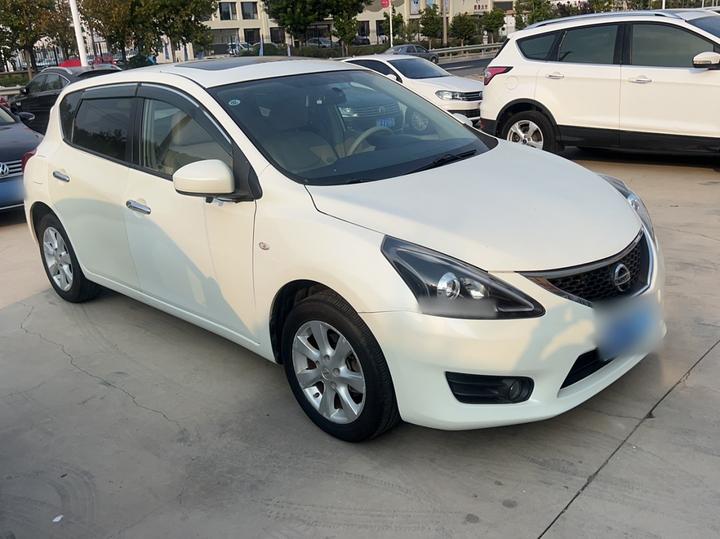 Tiida 2011 1.6L CVT Smart photo 3