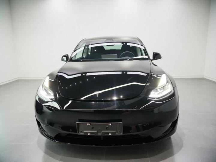 Model Y 2022 Facelift RWD photo 2