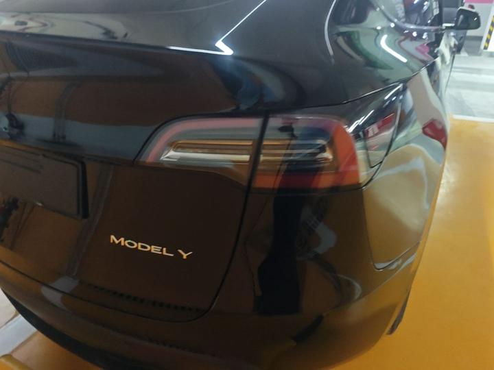 Model Y 2022 Facelift RWD photo 7