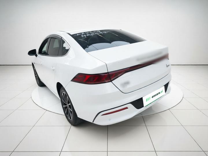 Qin PLUS 2021 EV 400KM photo 4