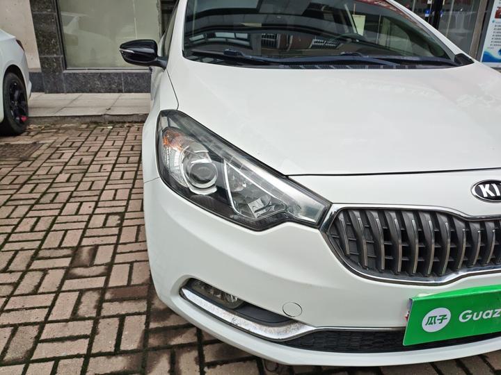 K3 2015 1.6L MT GLS photo 7