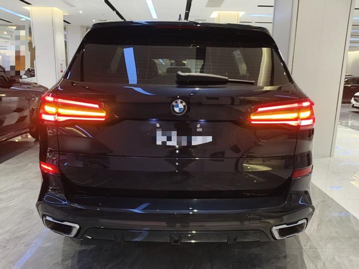 X5 2022 Facelift xDrive 40Li M Sport Package photo 3