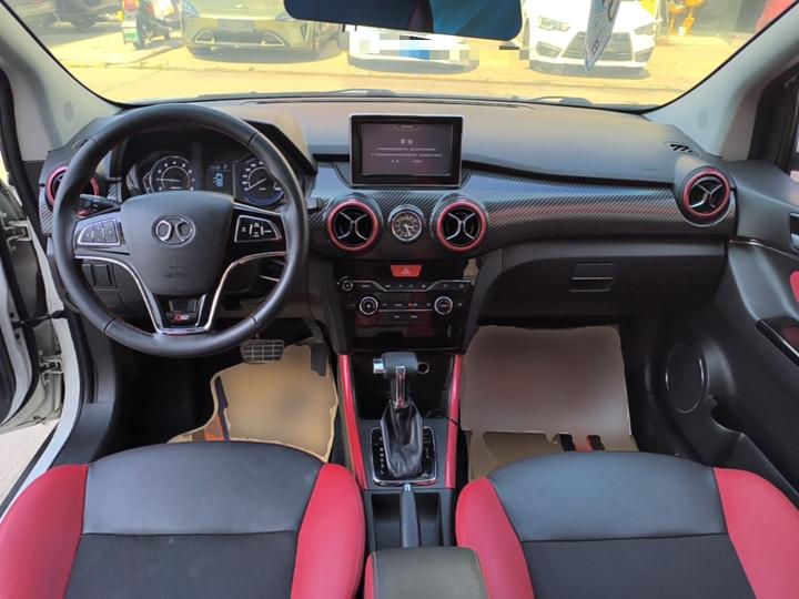 BAIC X25 2017 1.5L AT Elite photo 5