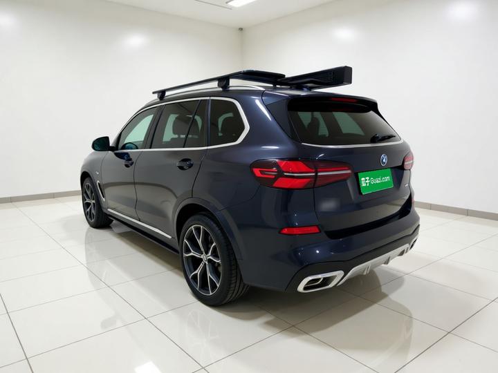 X5 2023 xDrive 30Li Exclusive M Sport Package photo 4