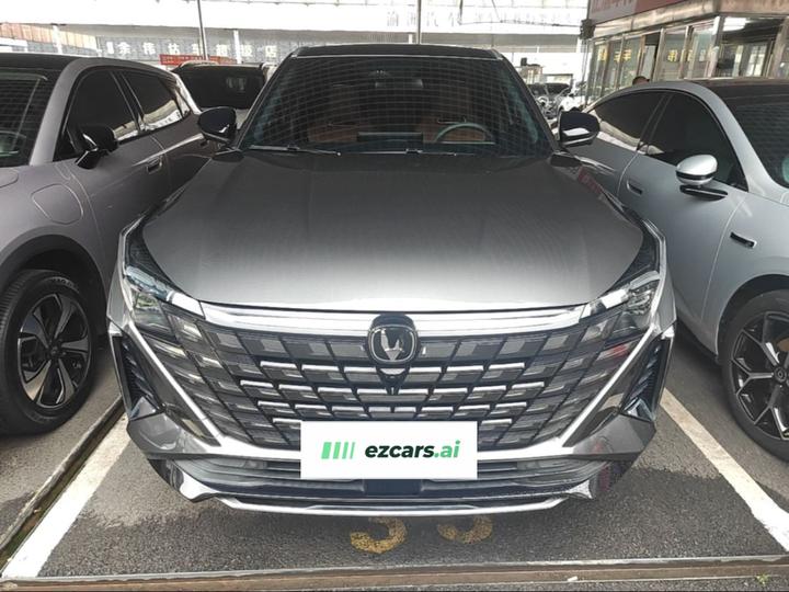 UNI-Z 2025 1.5T Premium photo 2