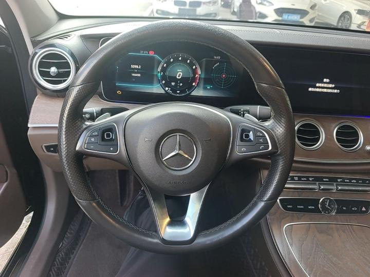 E-Class 2018 Facelift E 200 L photo 6