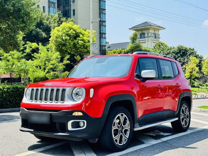 Renegade 2017 180TS AT AWD