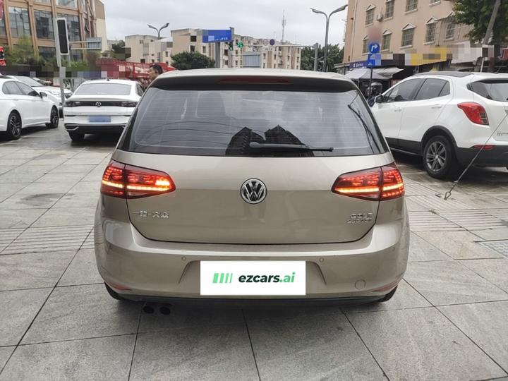 Golf 2017 230TSI AT Luxury Anniversary Edition photo 5