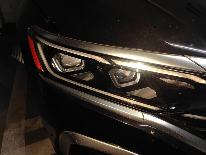 Passat 2022 380TSI Luxury photo 7